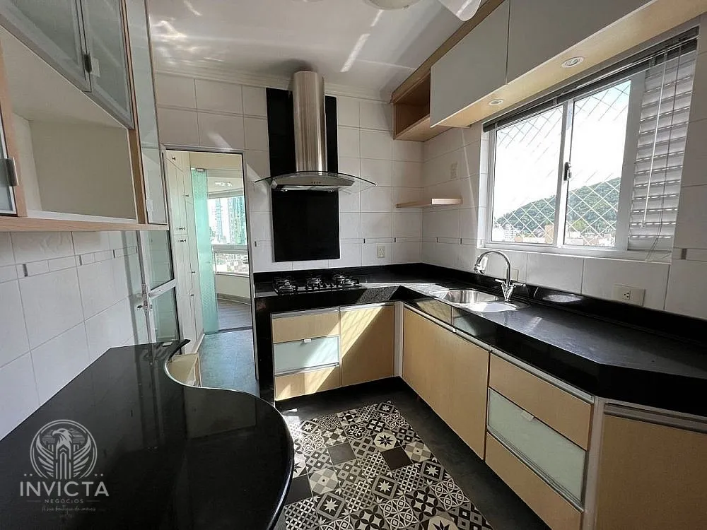 Apartamento, 3 quartos, 136 m² - Foto 1