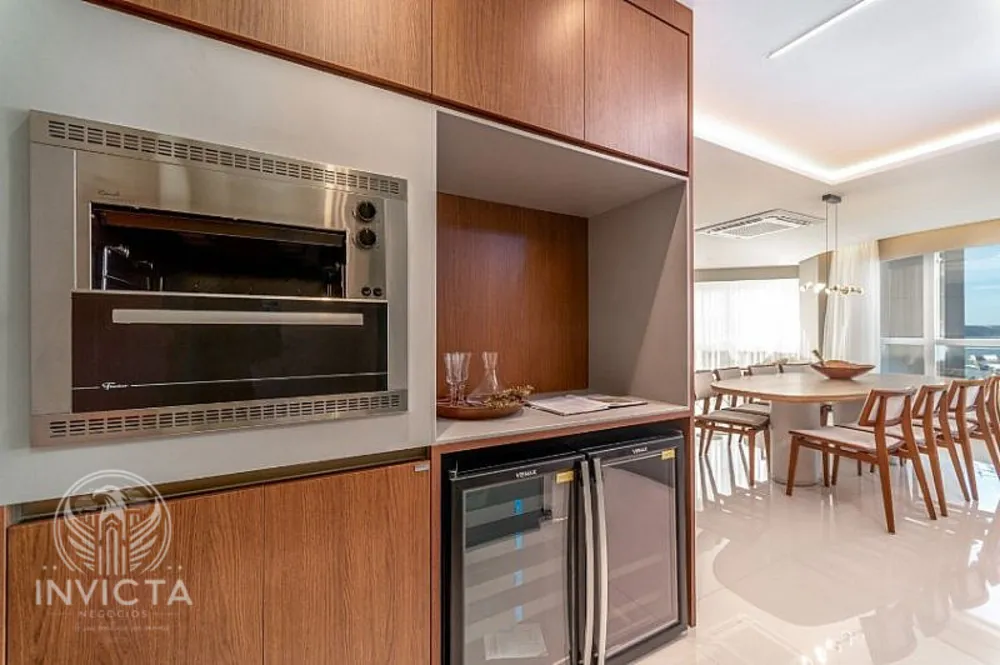 Apartamento, 4 quartos, 237 m² - Foto 1