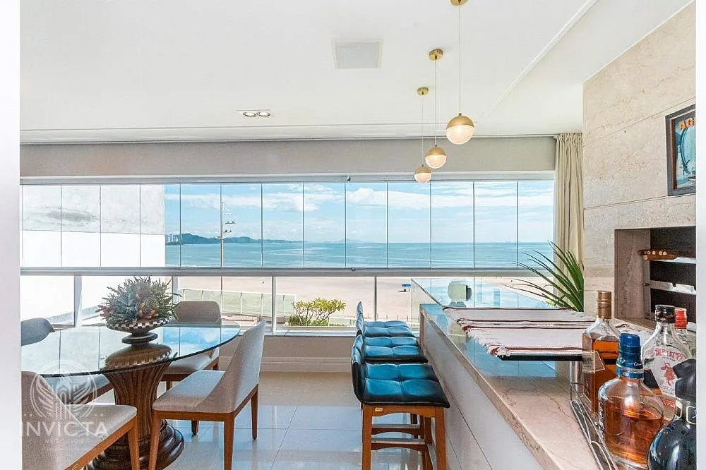 Apartamento, 3 quartos, 207 m² - Foto 1