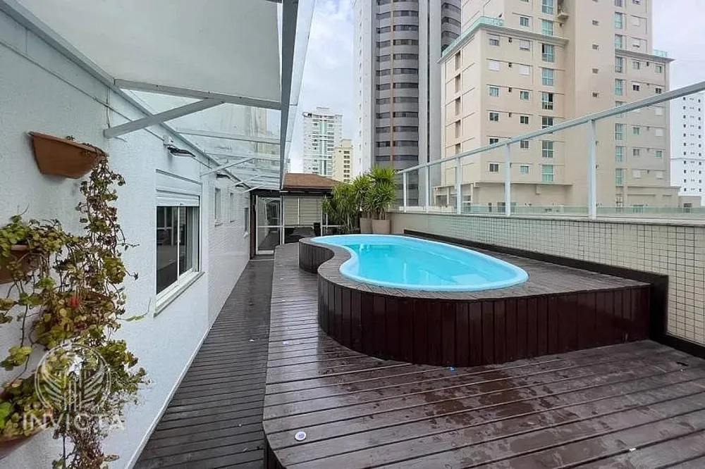 Apartamento, 3 quartos, 200 m² - Foto 1