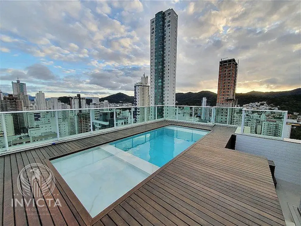 Cobertura, 3 quartos, 268 m² - Foto 3