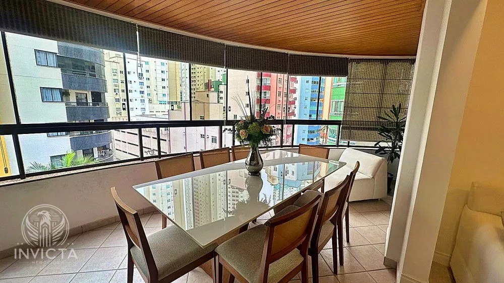 Apartamento à venda com 2 quartos, 97m² - Foto 7