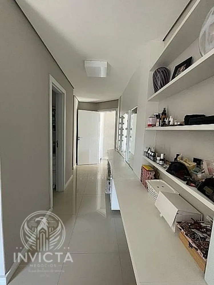 Cobertura, 3 quartos, 196 m² - Foto 6