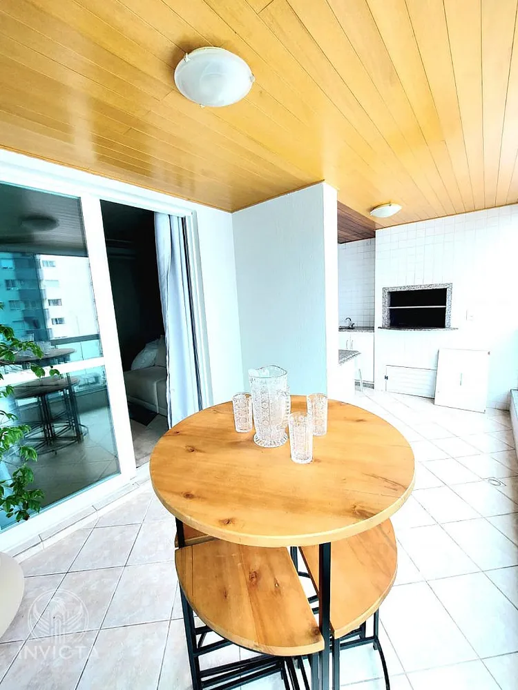 Apartamento, 3 quartos, 182 m² - Foto 2