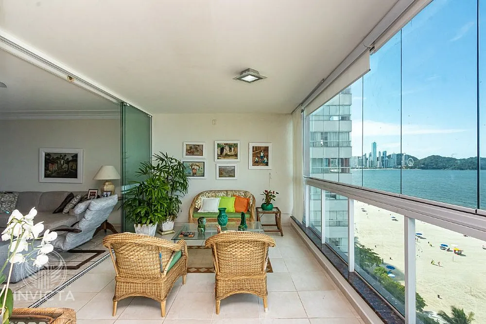 Apartamento, 4 quartos, 195 m² - Foto 2