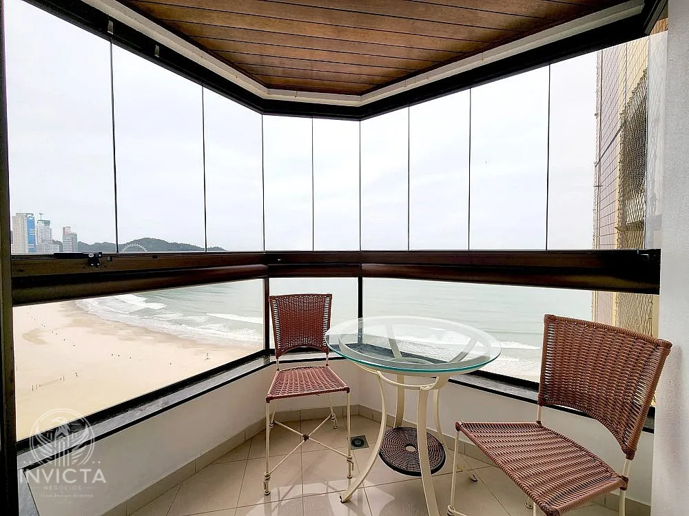 Apartamento, 3 quartos, 211 m² - Foto 2