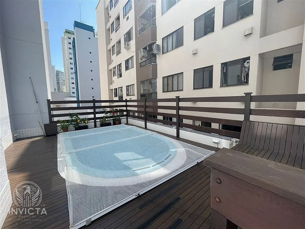 Apartamento, 3 quartos, 226 m² - Foto 1