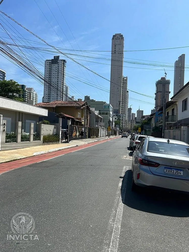 Sobrado, 6 quartos, 453 m² - Foto 2