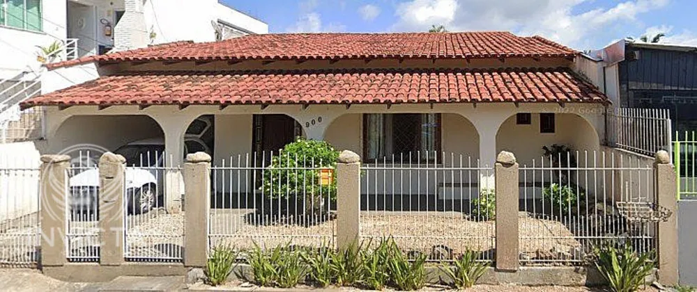 Casa, 4 quartos, 291 m² - Foto 1