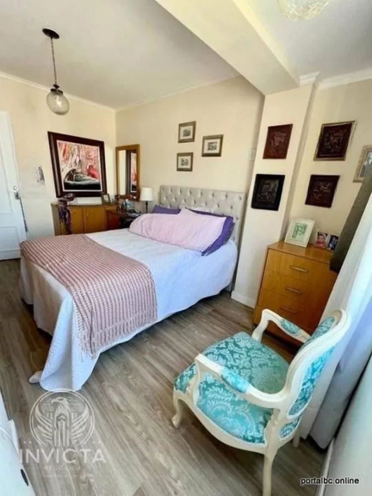 Apartamento à venda com 2 quartos, 70m² - Foto 7