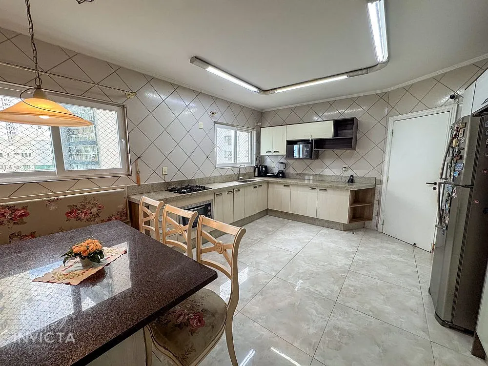 Apartamento, 4 quartos, 215 m² - Foto 7