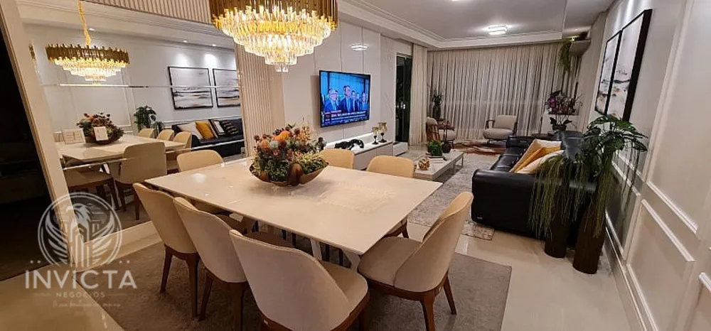 Apartamento, 3 quartos, 196 m² - Foto 2