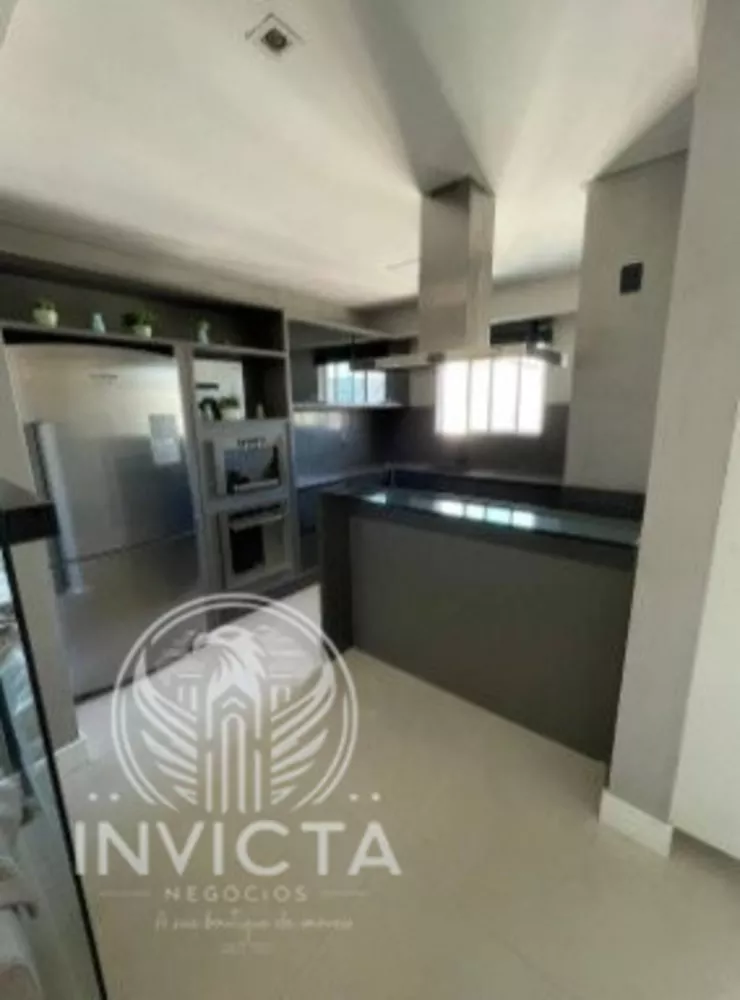 Apartamento à venda com 3 quartos, 154m² - Foto 6