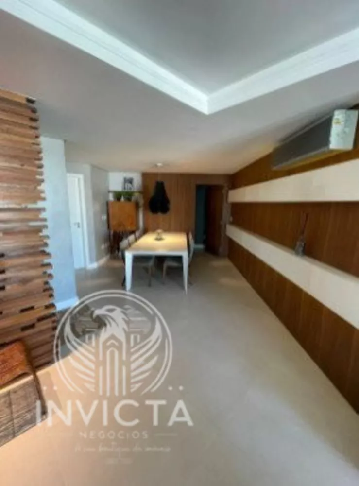 Apartamento à venda com 3 quartos, 154m² - Foto 2