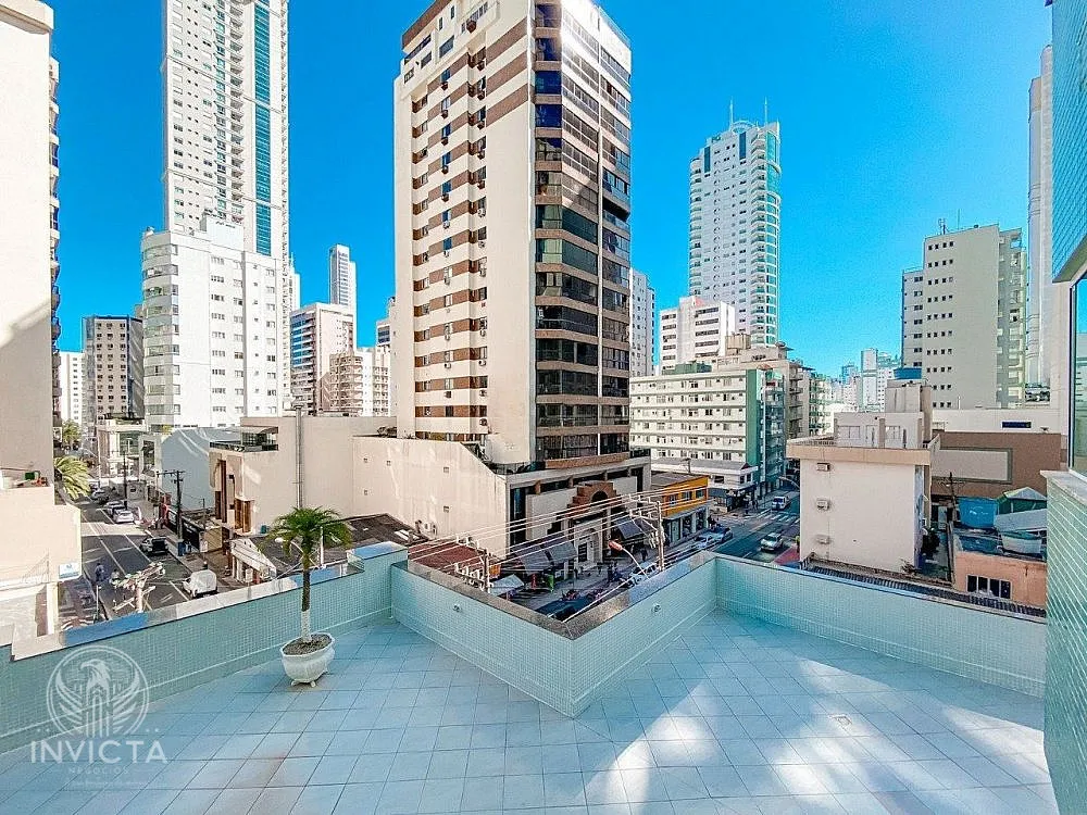 Apartamento, 3 quartos, 140 m² - Foto 2