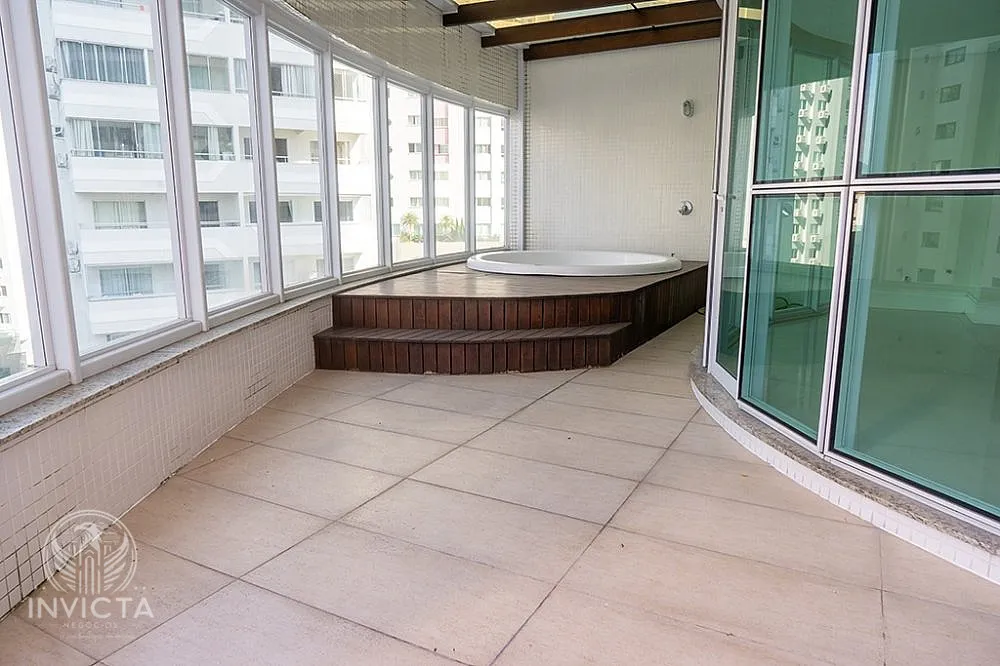 Apartamento, 3 quartos, 254 m² - Foto 1