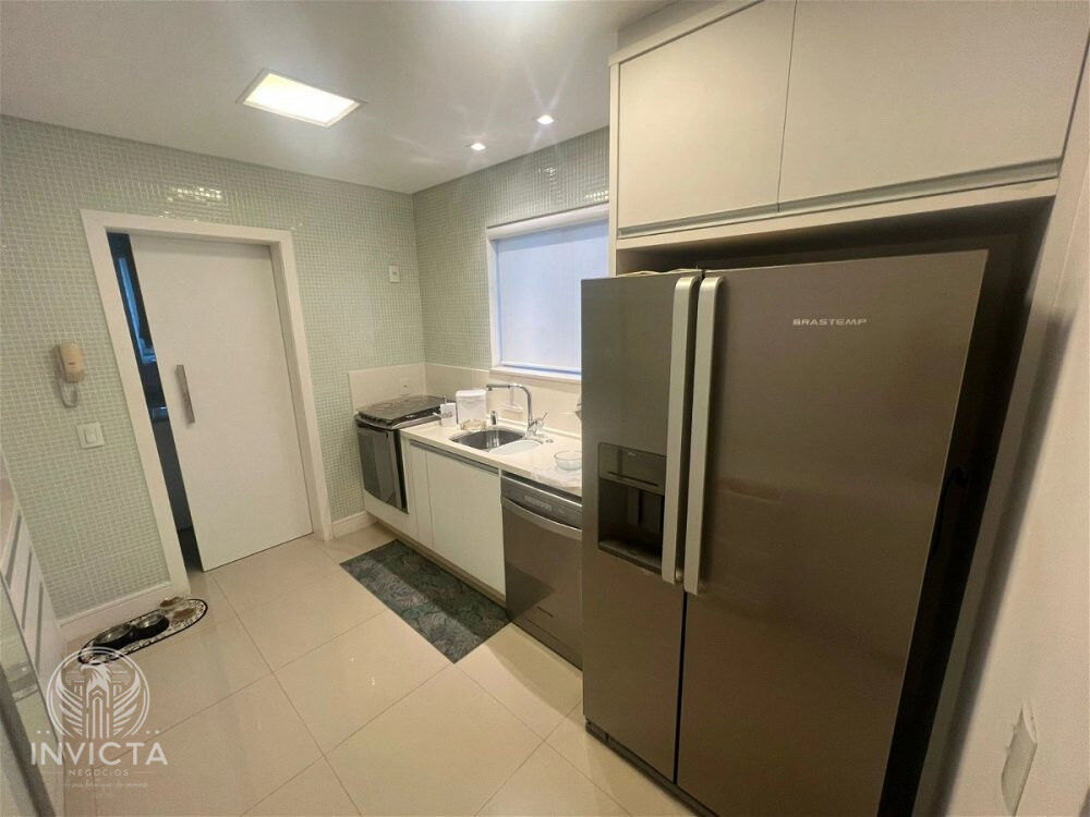 Apartamento à venda com 3 quartos, 128m² - Foto 15