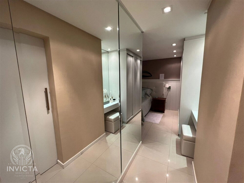 Apartamento à venda com 3 quartos, 128m² - Foto 8