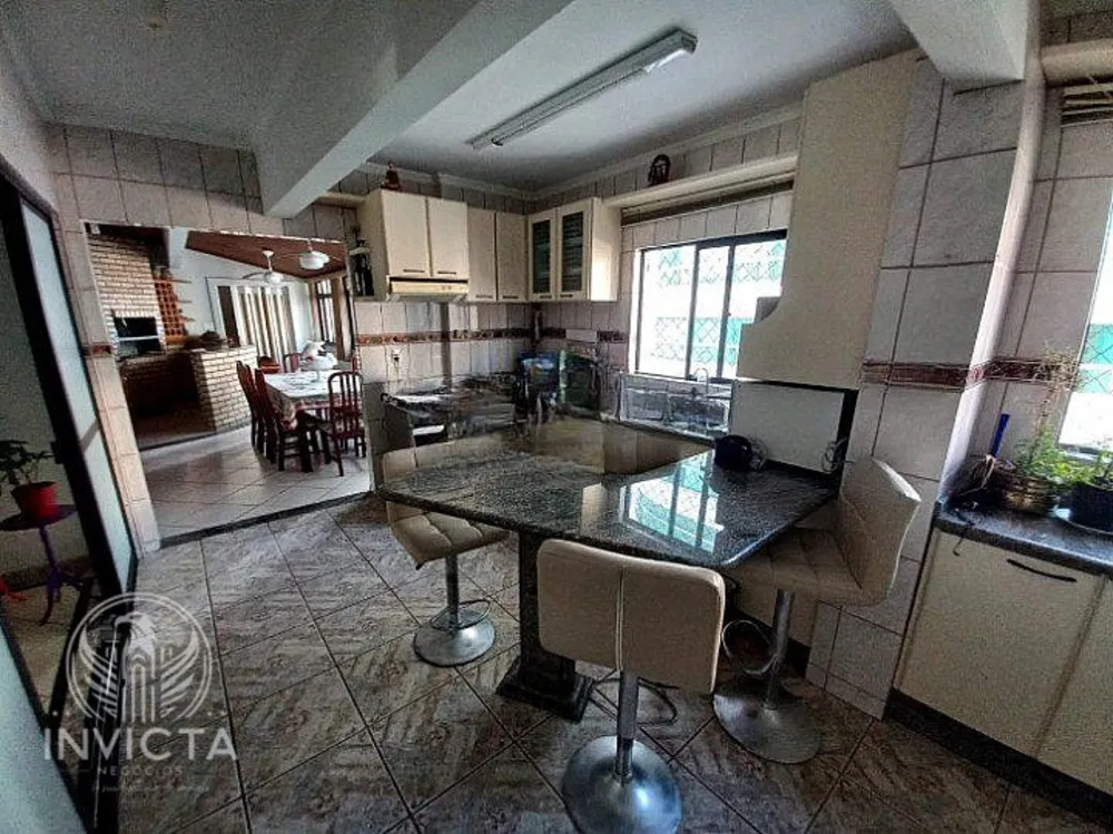 Apartamento, 3 quartos, 223 m² - Foto 2