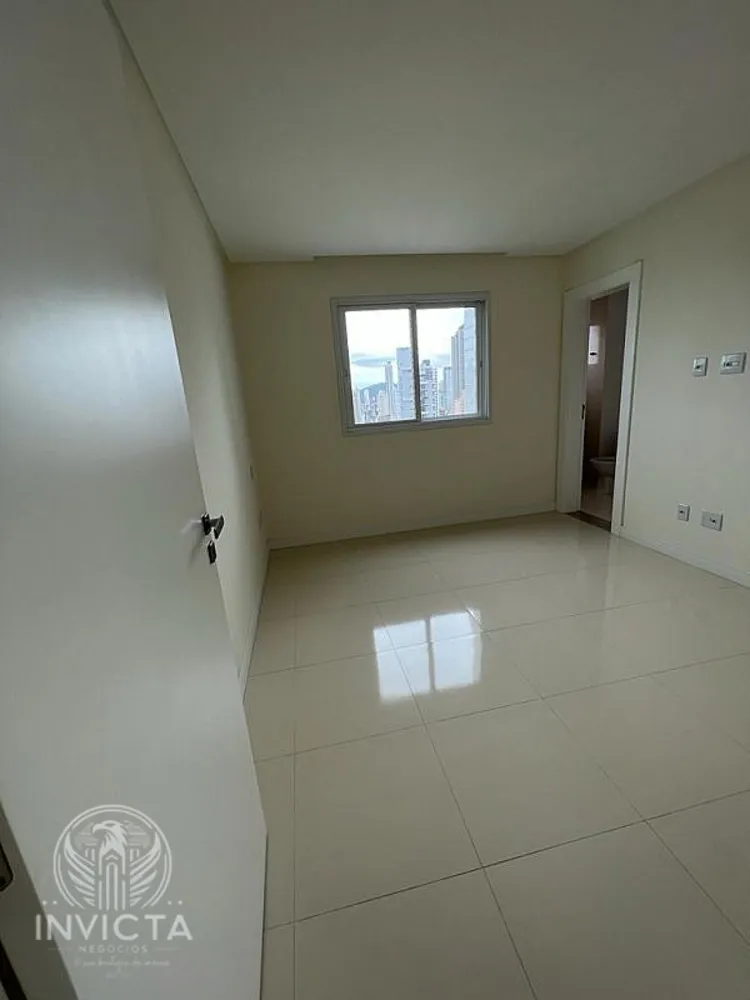 Apartamento, 3 quartos, 130 m² - Foto 4