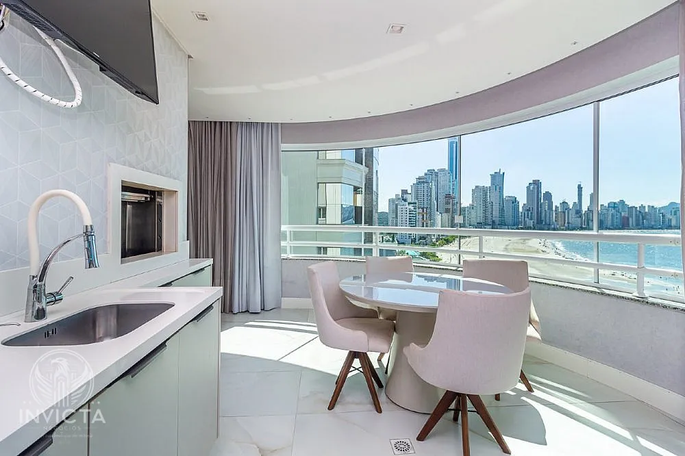 Apartamento, 3 quartos, 200 m² - Foto 2