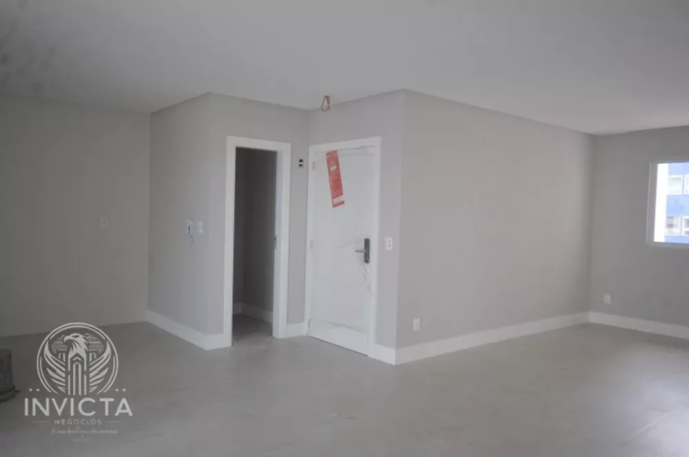 Apartamento à venda com 3 quartos, 205m² - Foto 3