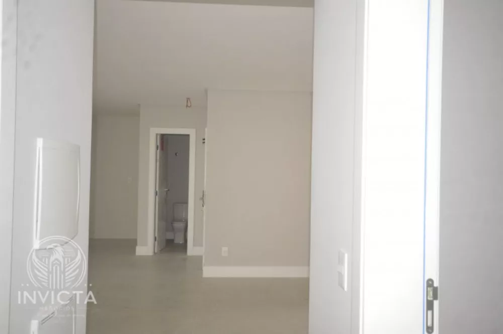 Apartamento à venda com 3 quartos, 205m² - Foto 6