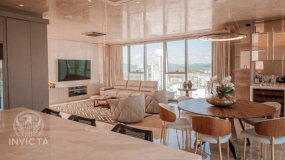 Apartamento, 3 quartos, 232 m² - Foto 1