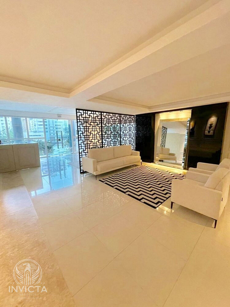 Apartamento à venda com 3 quartos, 140m² - Foto 11
