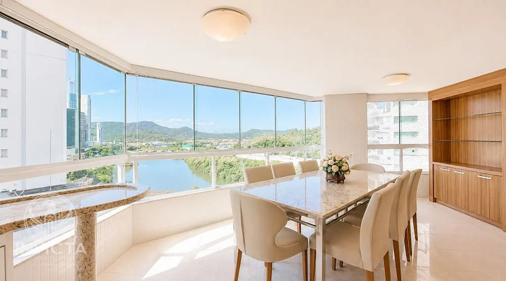 Apartamento, 3 quartos, 120 m² - Foto 1