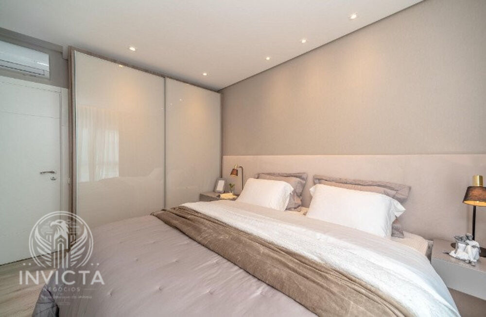 Apartamento à venda com 5 quartos, 350m² - Foto 2