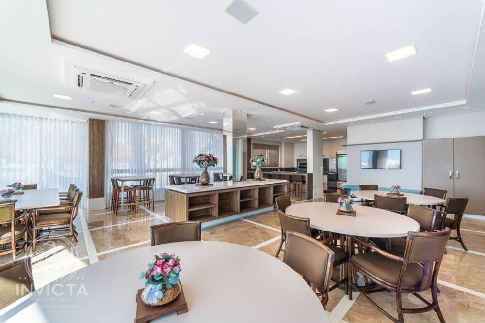 Apartamento à venda com 4 quartos, 206m² - Foto 6