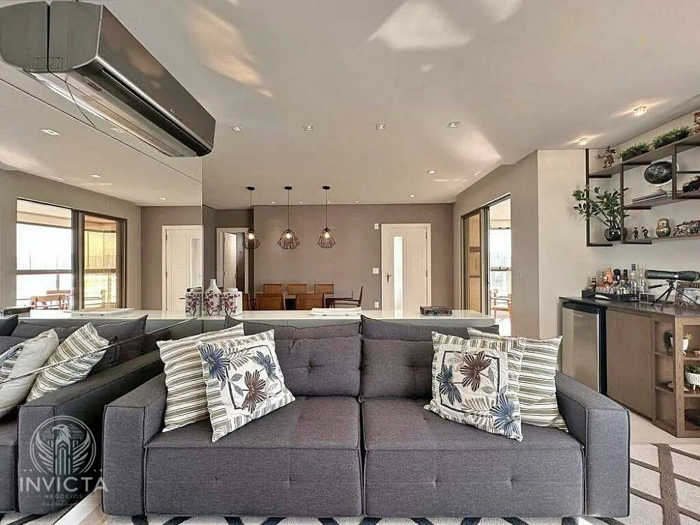 Apartamento, 3 quartos, 246 m² - Foto 1