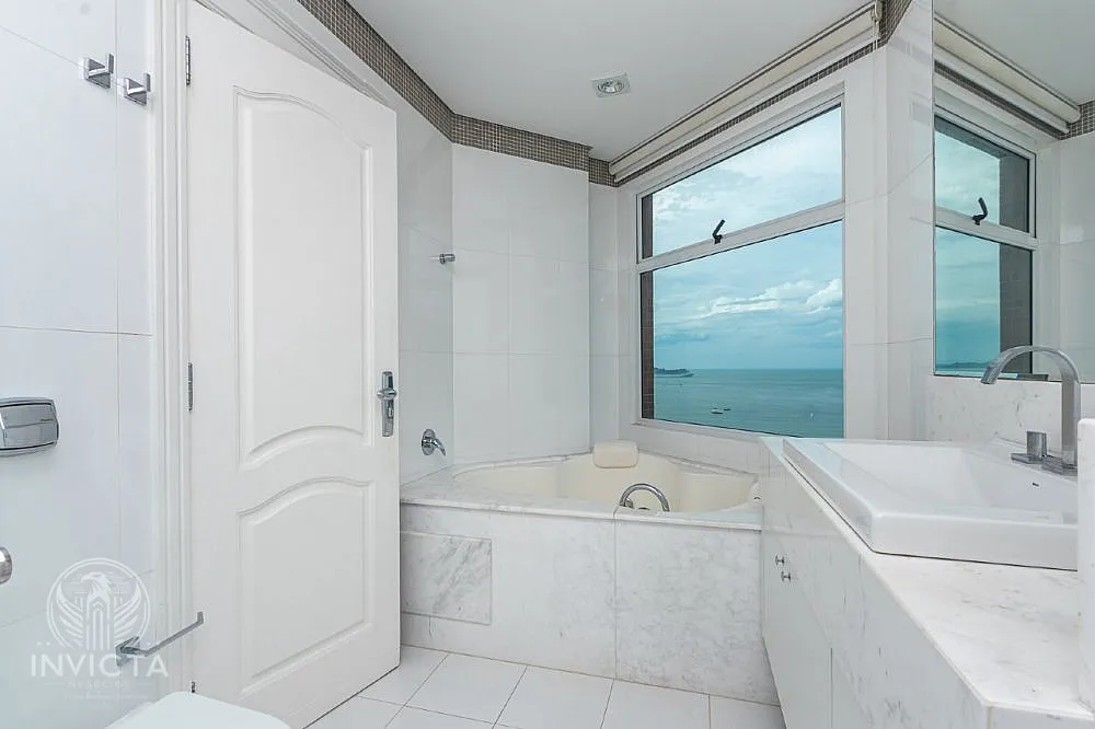 Apartamento, 3 quartos, 186 m² - Foto 2