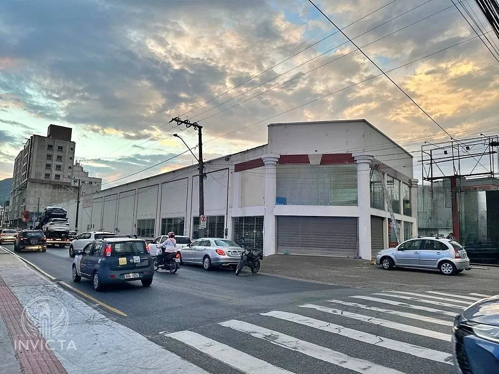 Sala-Conjunto, 1000 m² - Foto 1