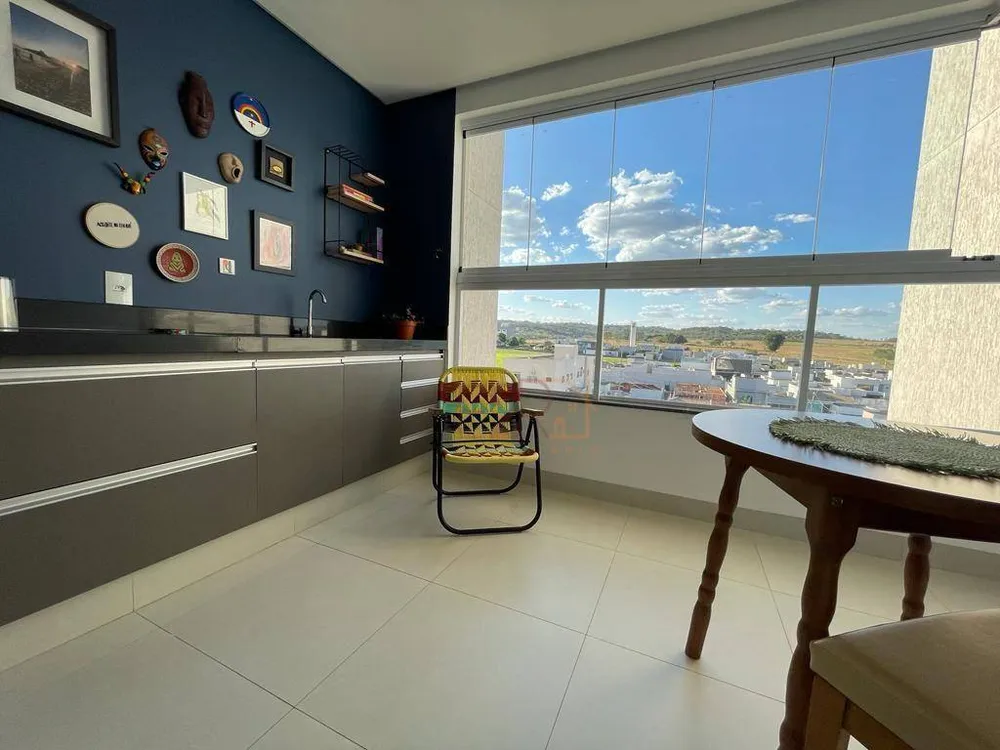 Apartamento, 3 quartos, 115 m² - Foto 2