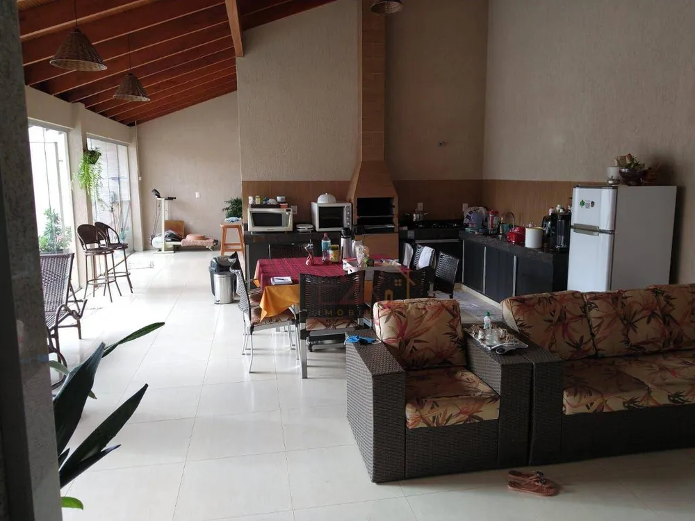 Sobrado, 4 quartos, 370 m² - Foto 2