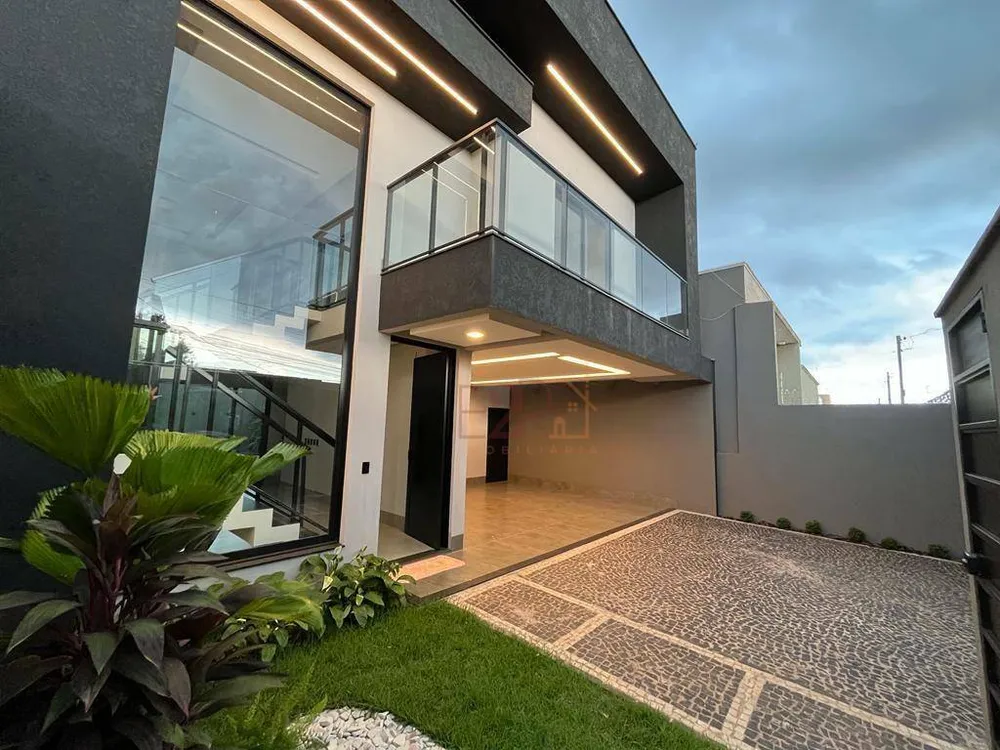 Sobrado, 3 quartos, 205 m² - Foto 1