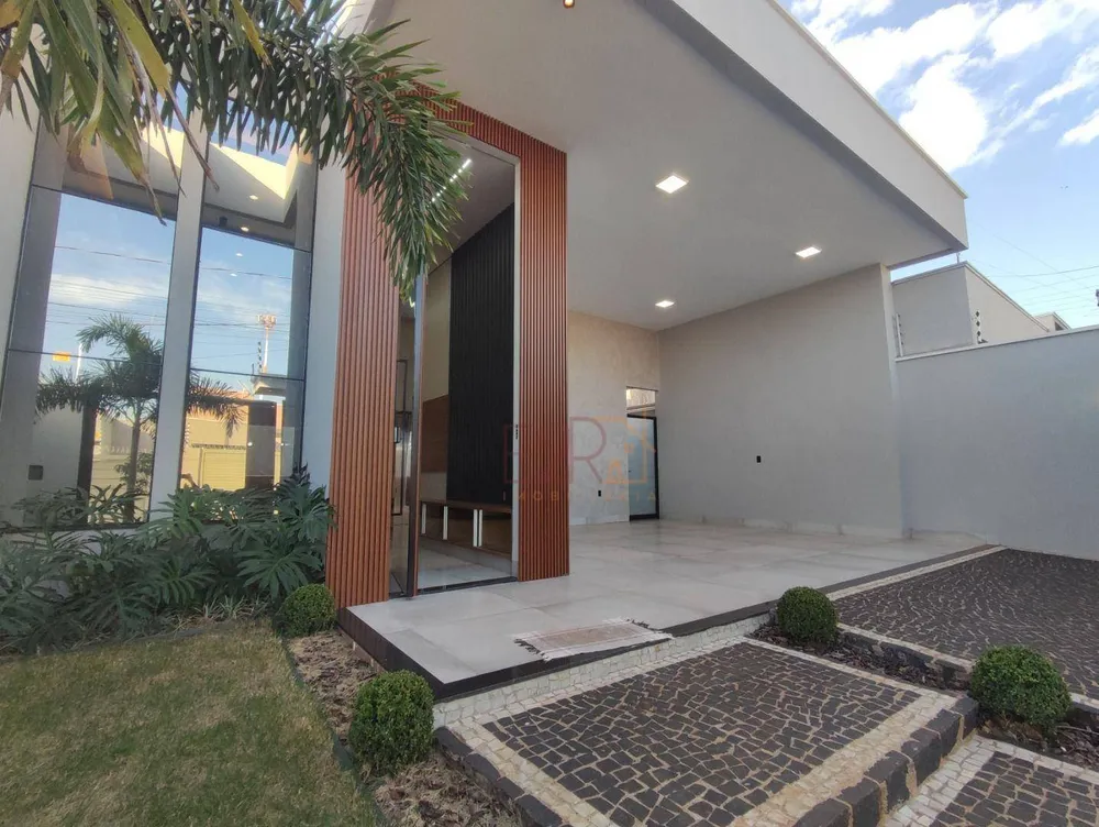 Casa, 3 quartos, 196 m² - Foto 1