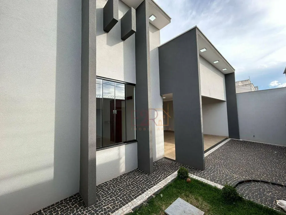 Casa, 3 quartos, 174 m² - Foto 1