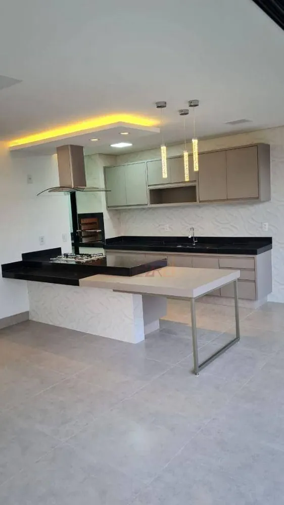 Sobrado, 3 quartos, 179 m² - Foto 4