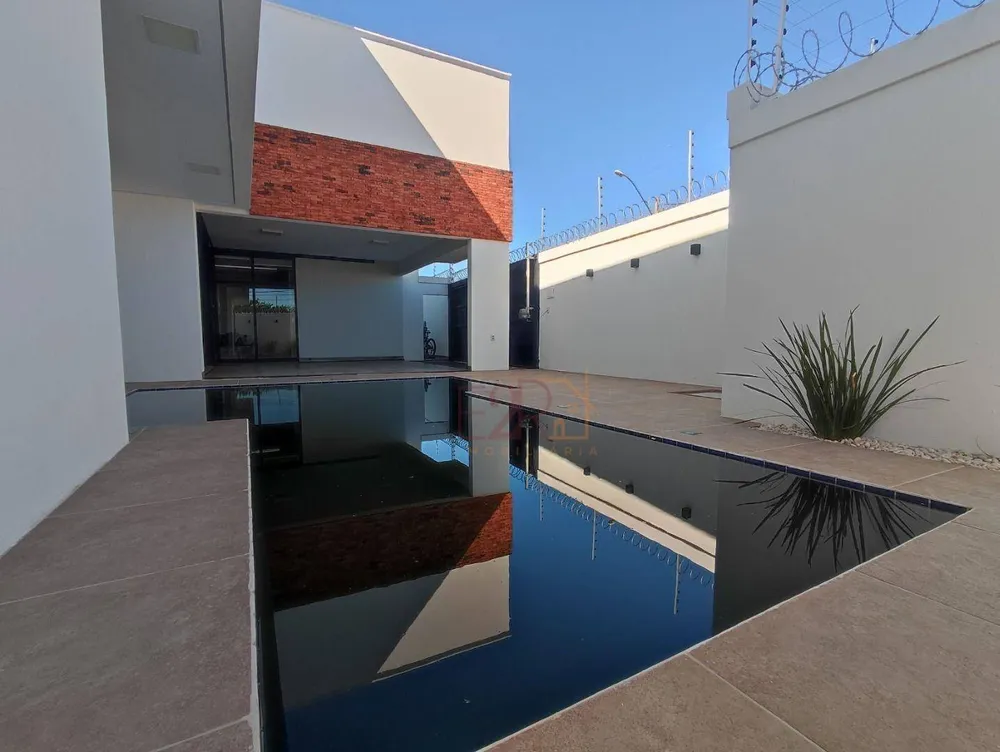 Sobrado, 3 quartos, 253 m² - Foto 1