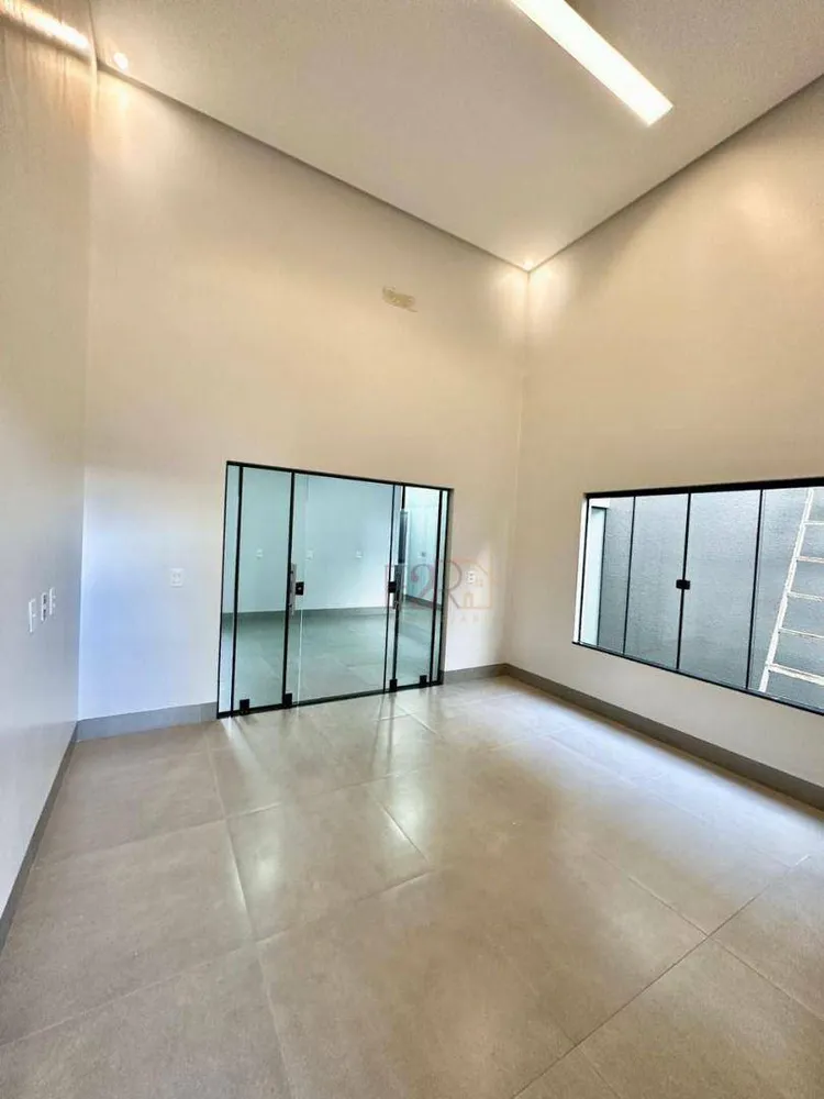 Casa, 3 quartos, 131 m² - Foto 1