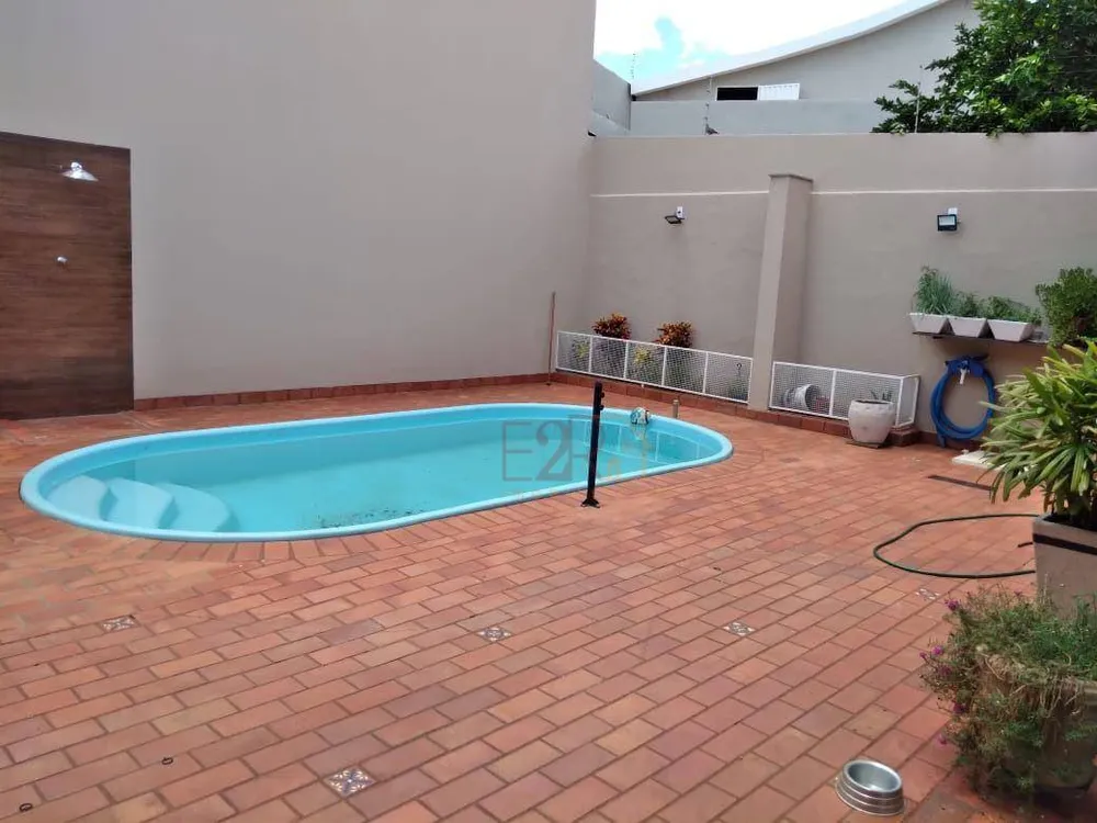 Casa, 3 quartos, 250 m² - Foto 2