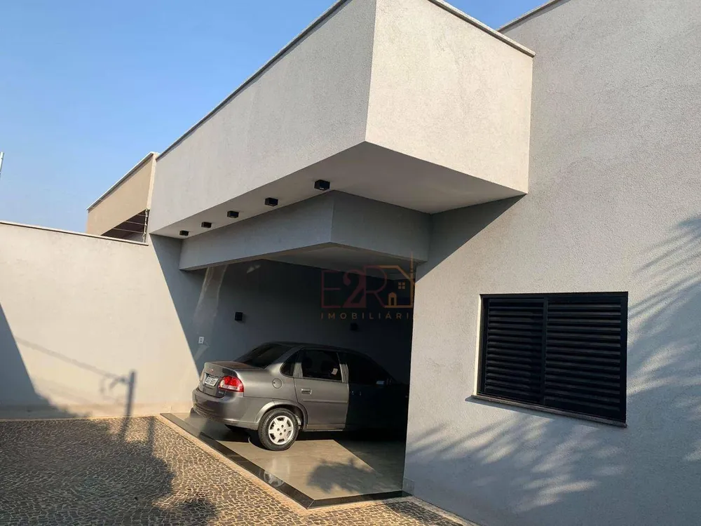 Casa, 3 quartos, 245 m² - Foto 2