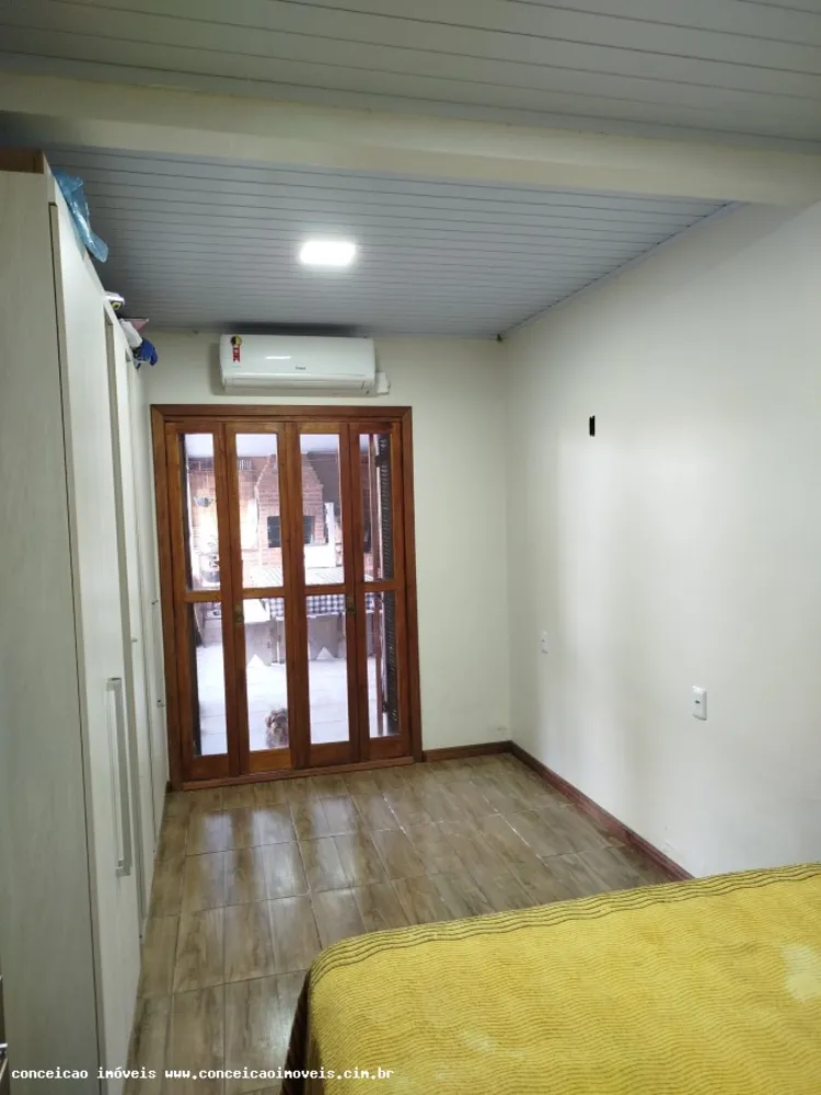 Casa, 3 quartos, 212 m² - Foto 1