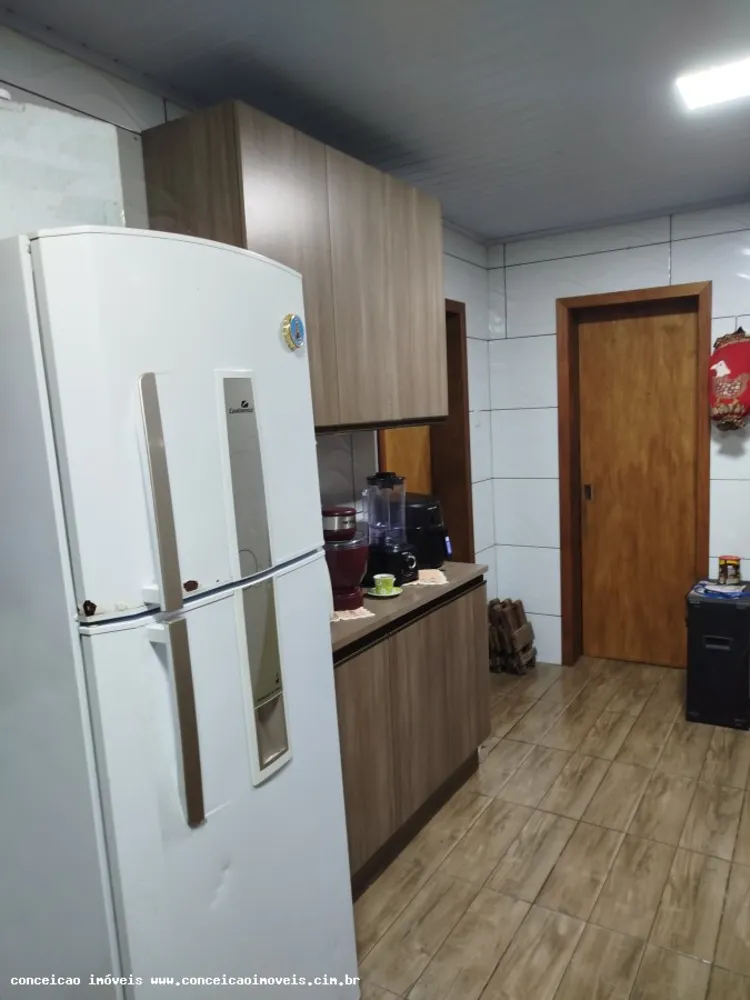 Casa, 3 quartos, 212 m² - Foto 2