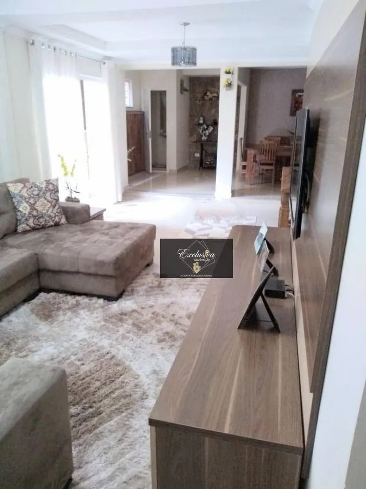 Casa, 4 quartos, 380 m² - Foto 1
