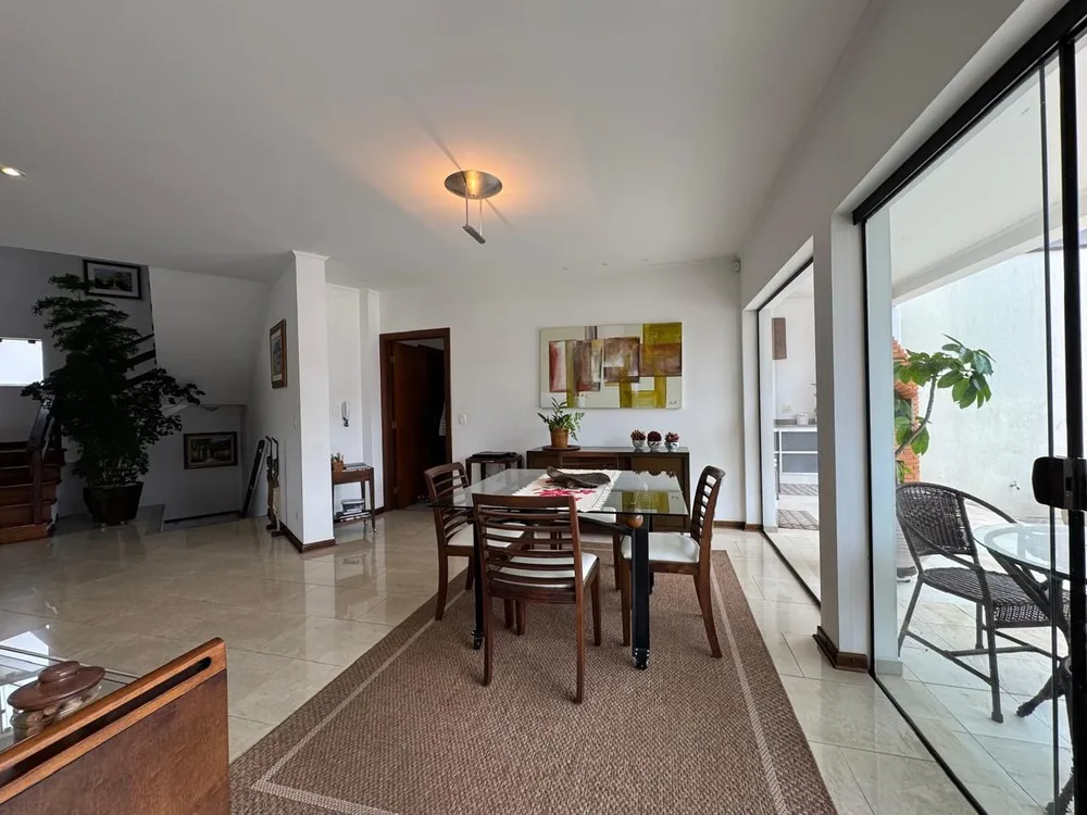 Casa, 3 quartos, 340 m² - Foto 2