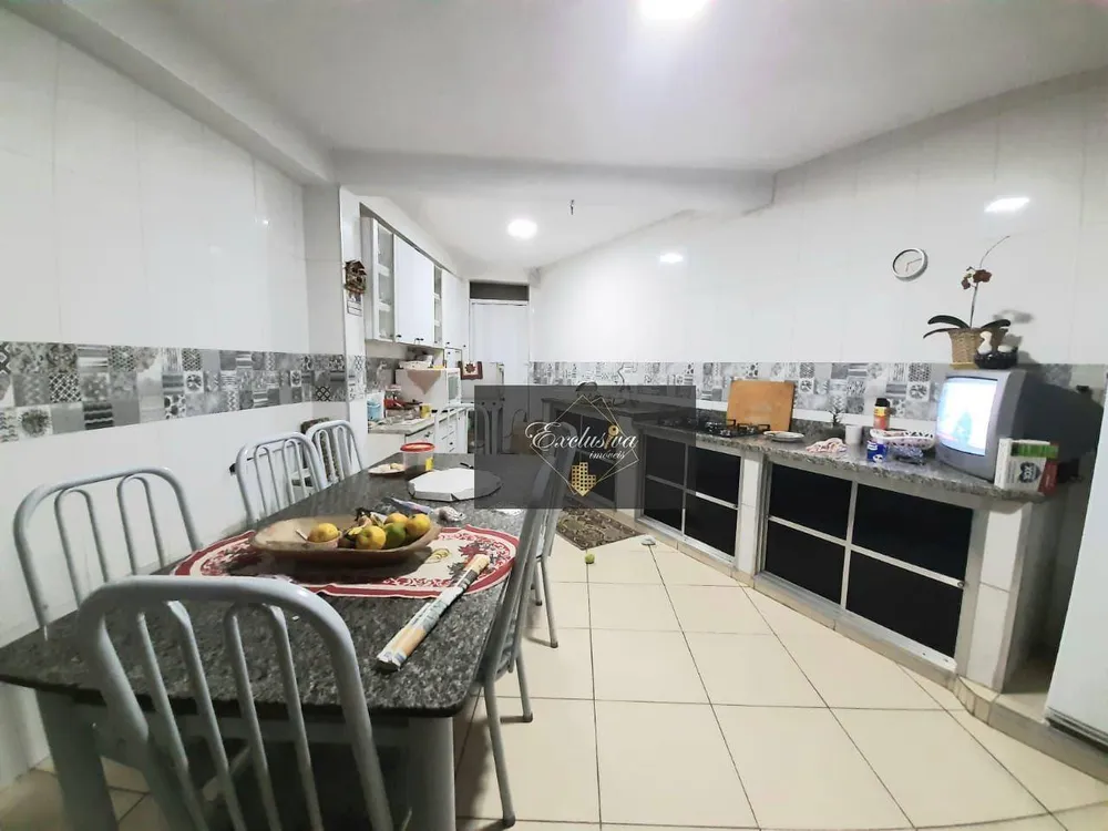 Casa, 3 quartos, 207 m² - Foto 13